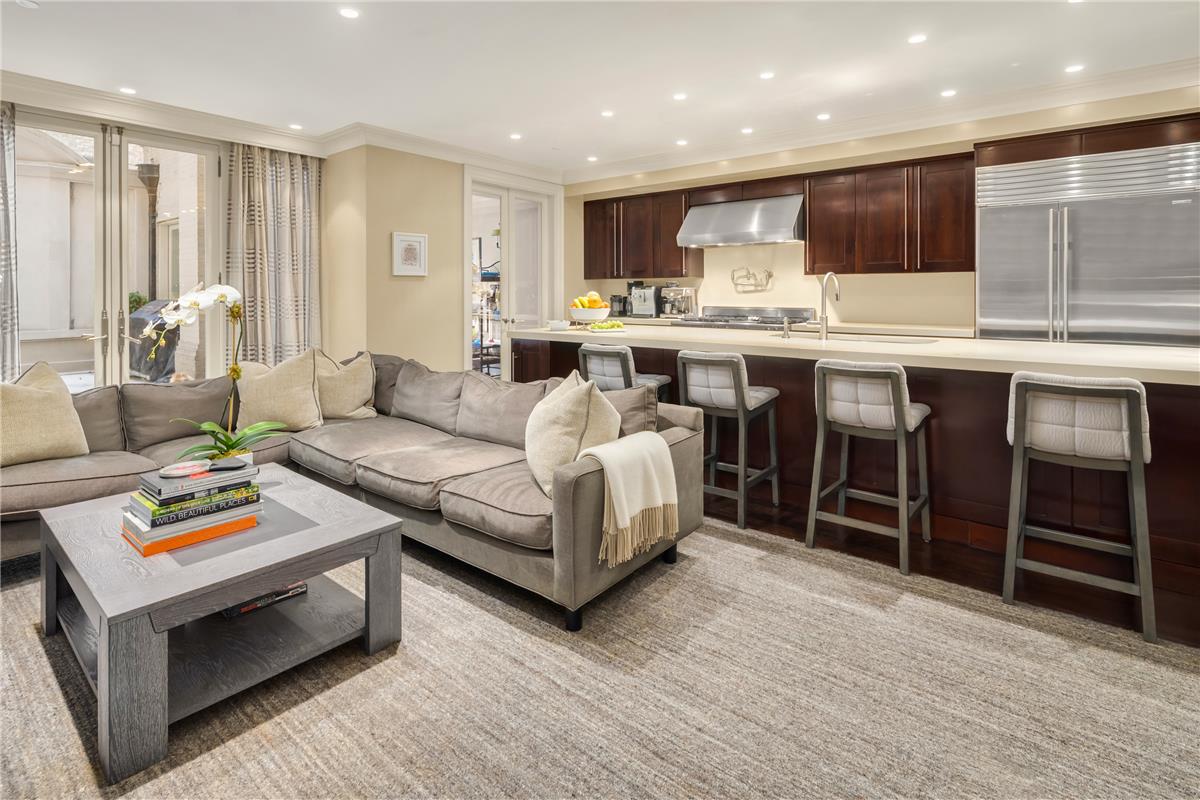 22 East 67th Street Upper East Side New York Villa/Townhouse for Sale