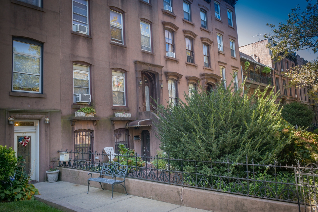 24 1st Place Carroll Gardens Brooklyn Villa/Townhouse for Sale