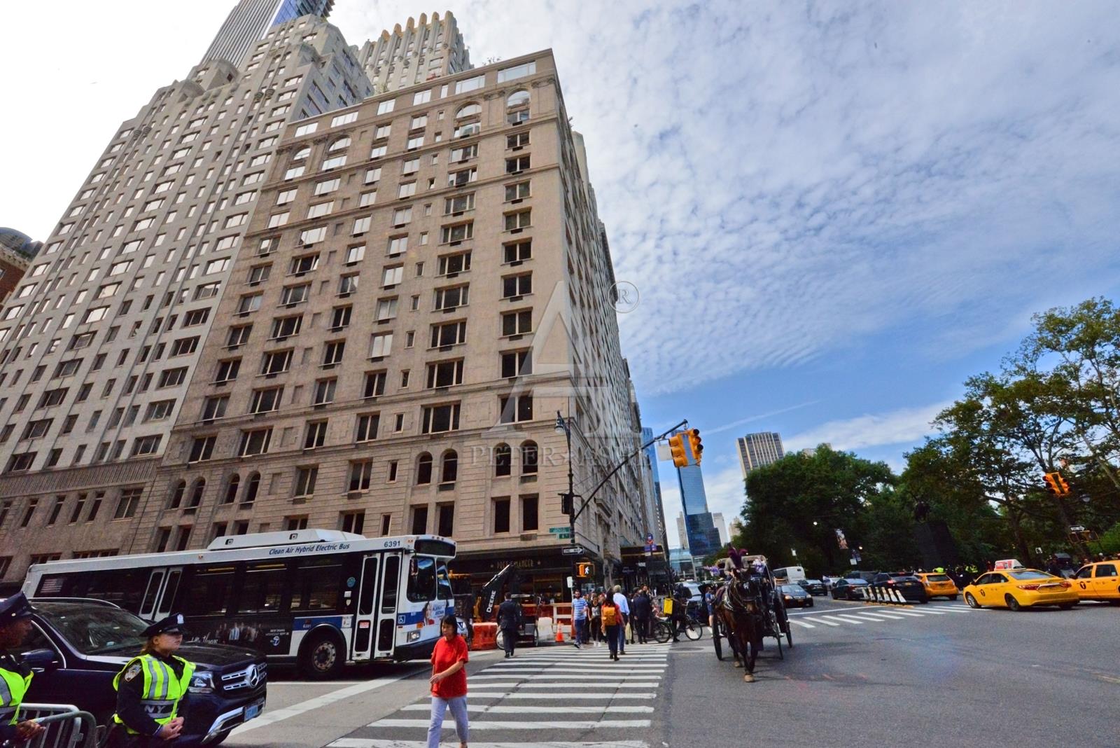 Trump Parc East Midtown New York Condominium for Sale 2 bedrooms 1