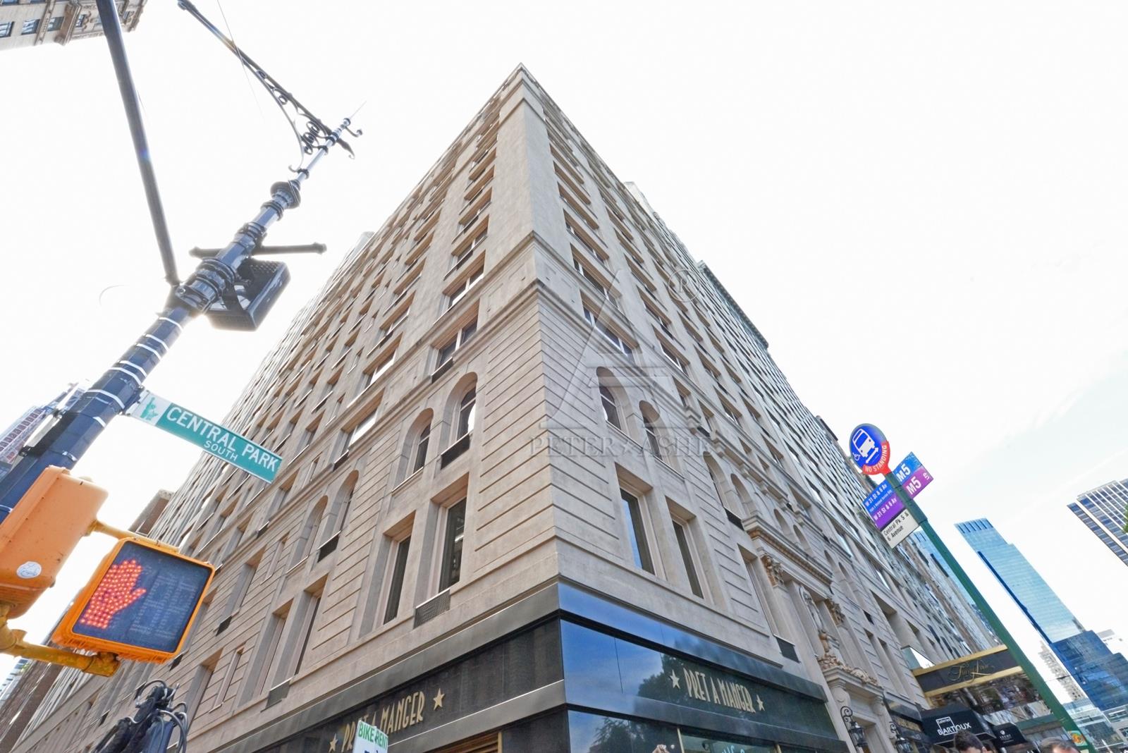 Trump Parc East Midtown New York Condominium for Sale 2 bedrooms 1