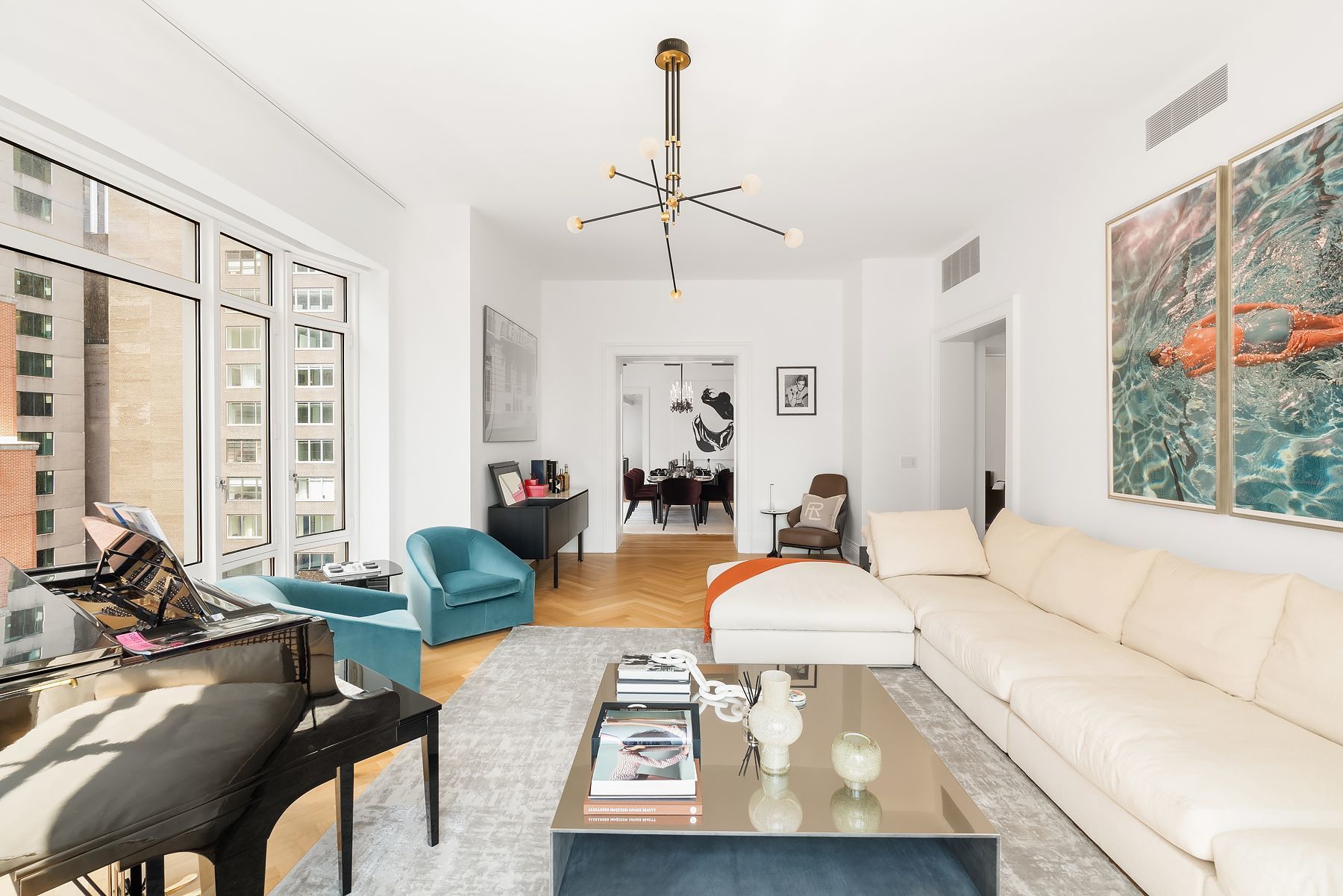 520 Park Avenue Interior Photo