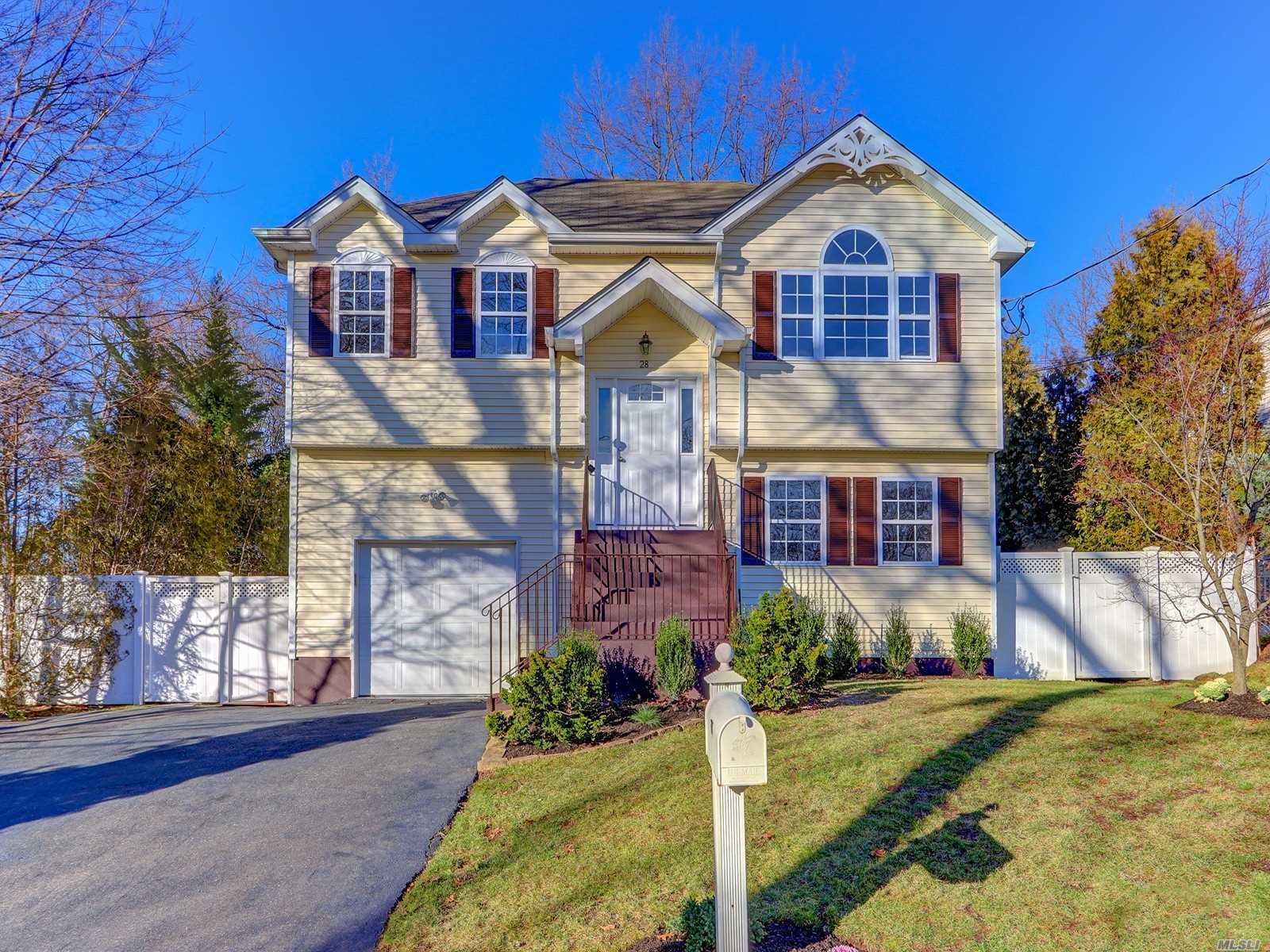 Lakengren Real Estate 700 Lakengren Cove OH 45320 149,900