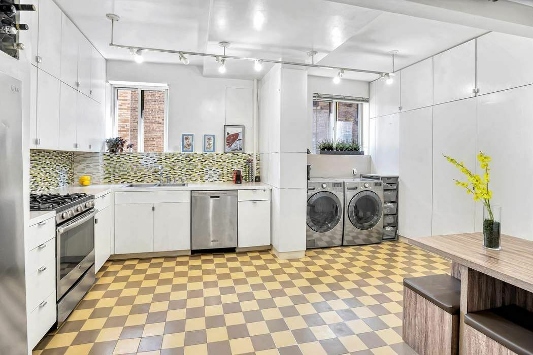 440 West End Avenue, #14A