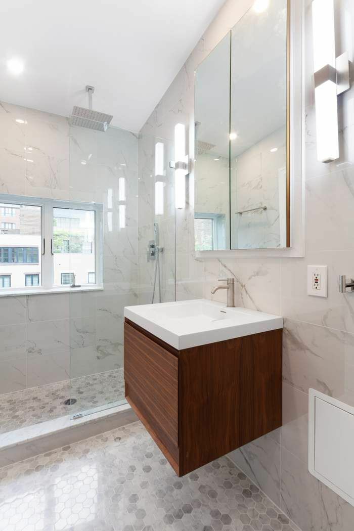 3 East 9th Street, #4R
