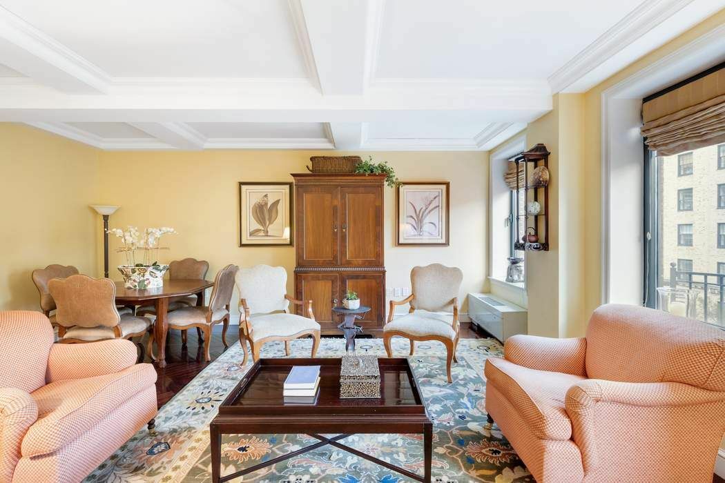 15 East 69th Street, #5B