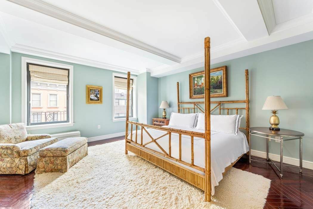 15 East 69th Street, #5B
