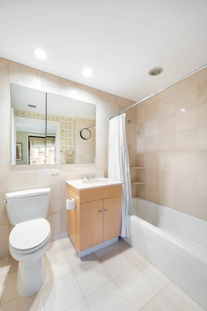 15 East 69th Street, #5B