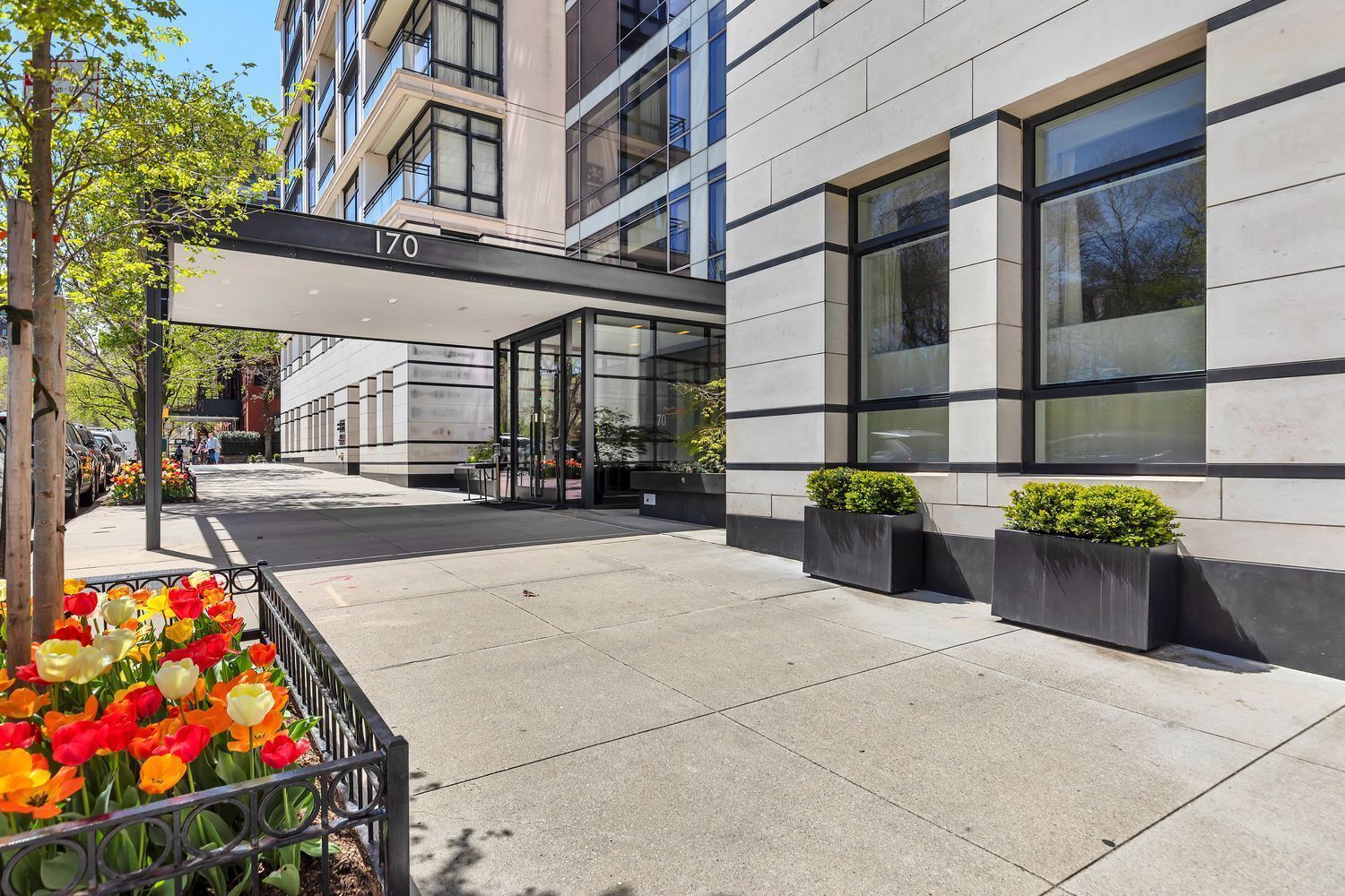 170 East End Avenue 2G Upper East Side New York NY 10128