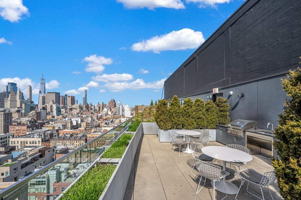 242 Broome Street, #8E