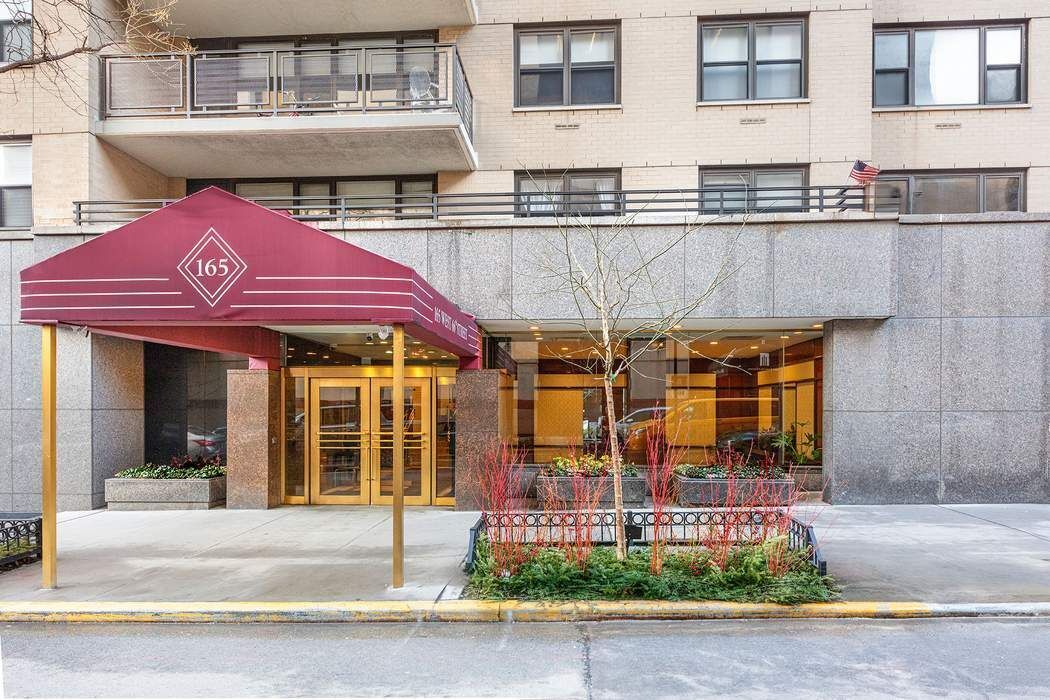 165 West 66th Street 3R Lincoln Square New York NY 10023