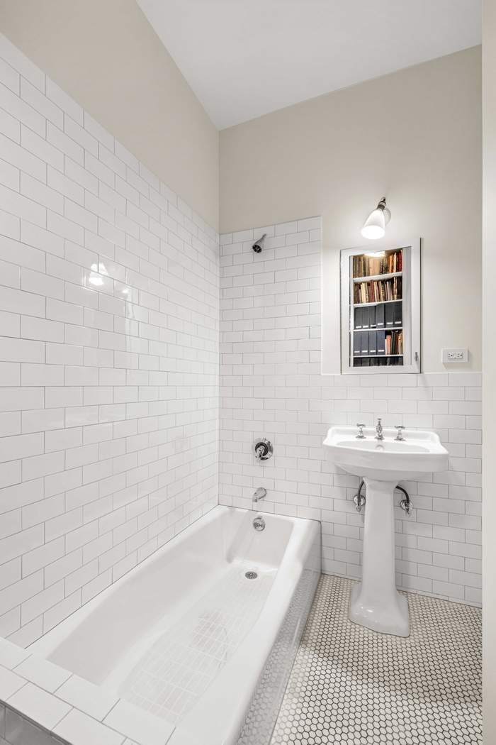 24 East 82nd Street Upper East Side New York NY 10028