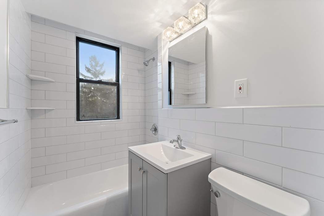 4901 Henry Hudson Parkway West Riverdale Bronx NY 10471
