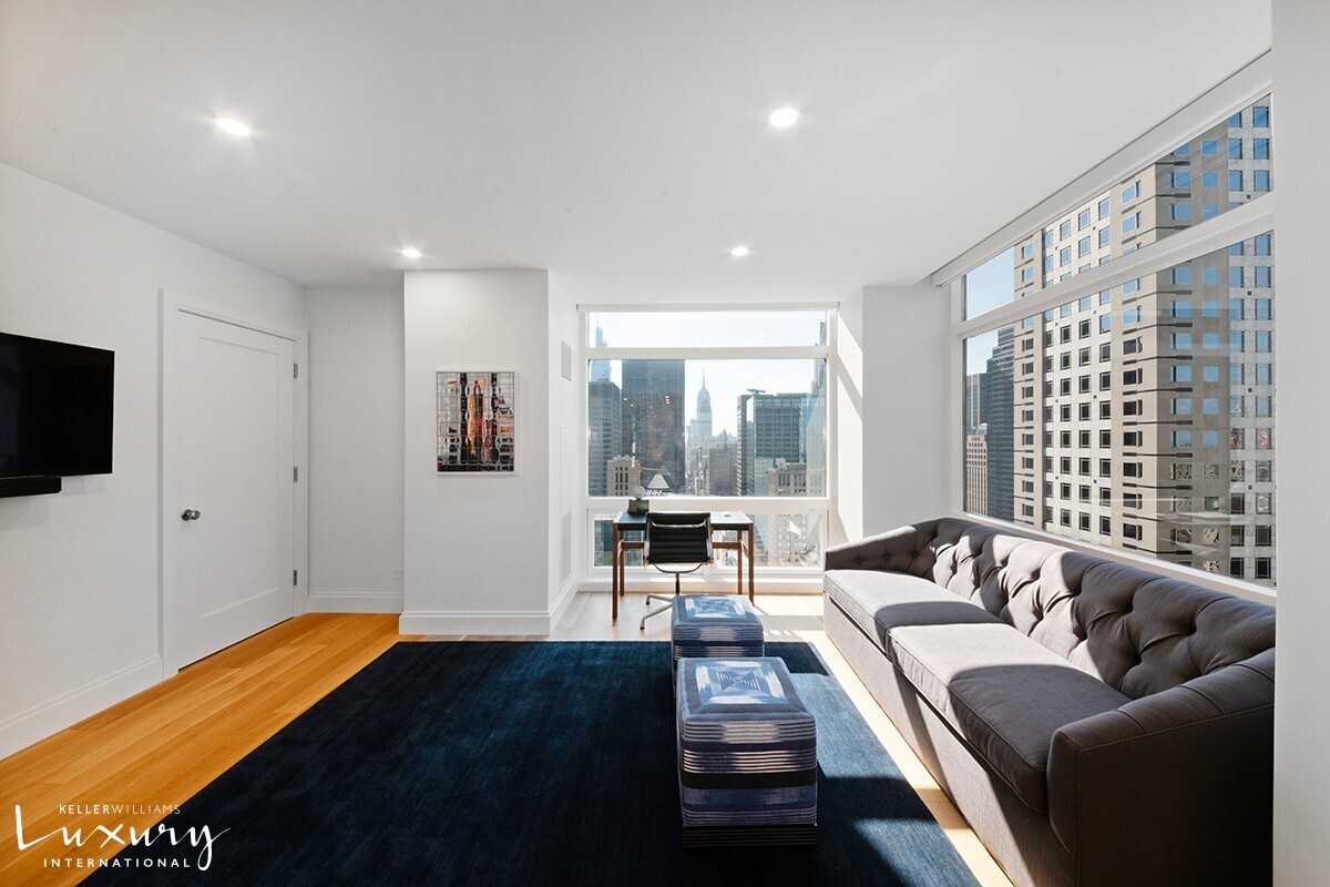 721 Fifth Avenue Midtown East New York NY 10022