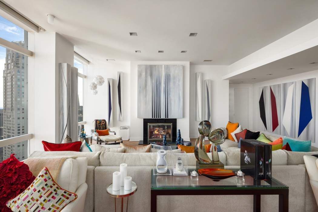 80 Columbus Circle 80th Floor Lincoln Square New York NY 10023