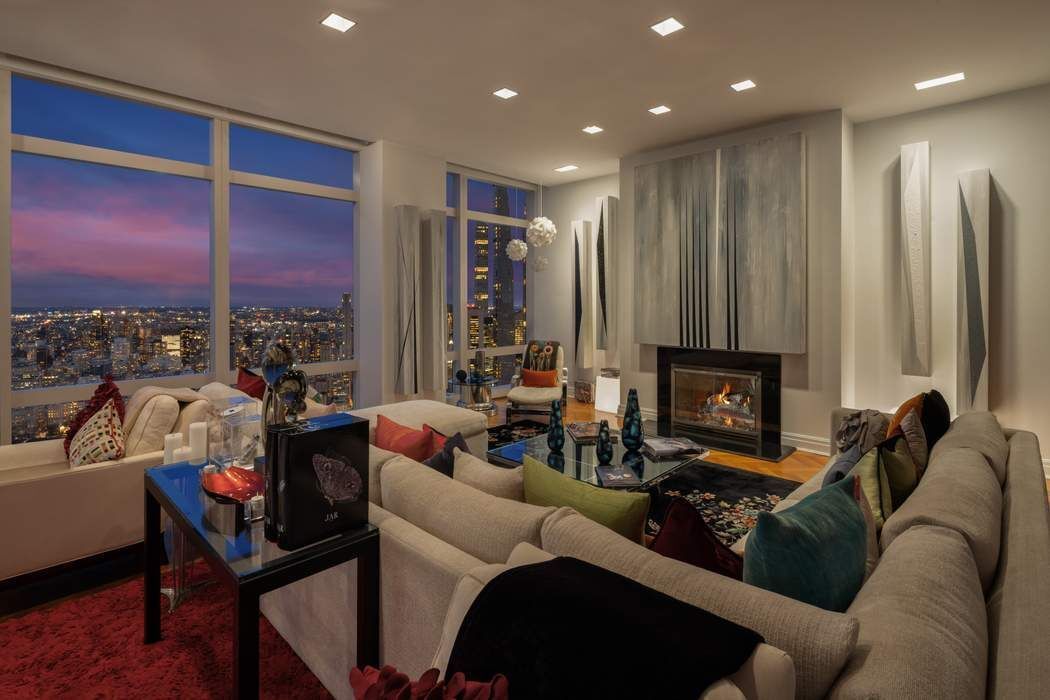 80 Columbus Circle 80th Floor Lincoln Square New York NY 10023