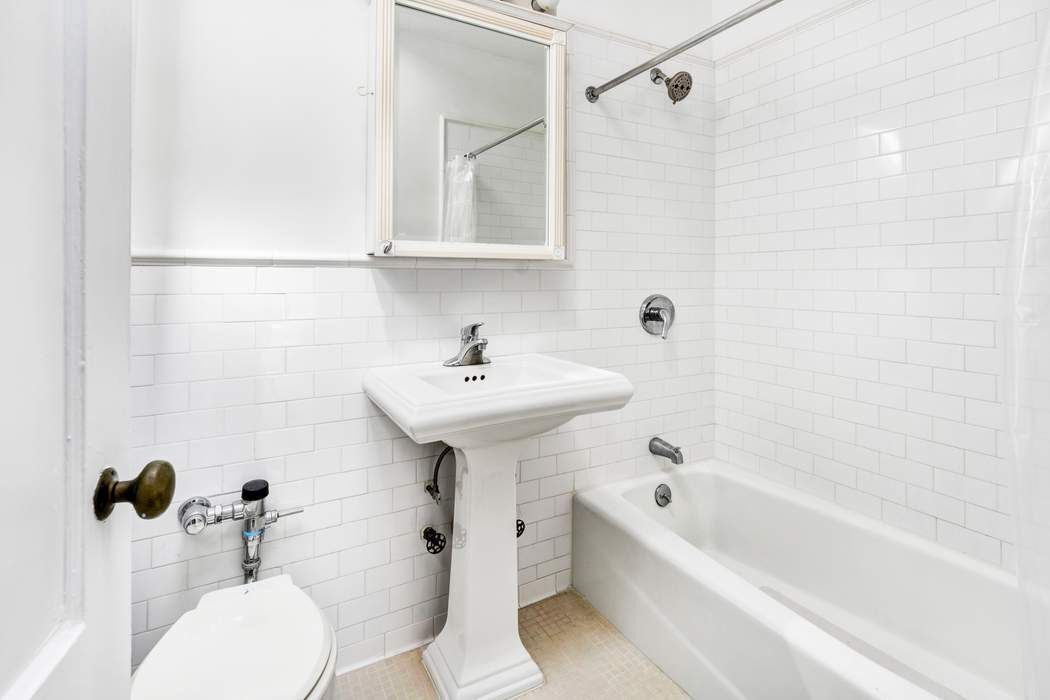 315 West 71st Street Lincoln Square New York NY 10023