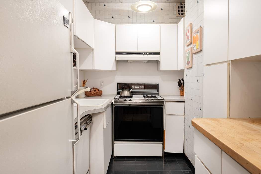 108 East 66th Street Upper East Side New York NY 10065