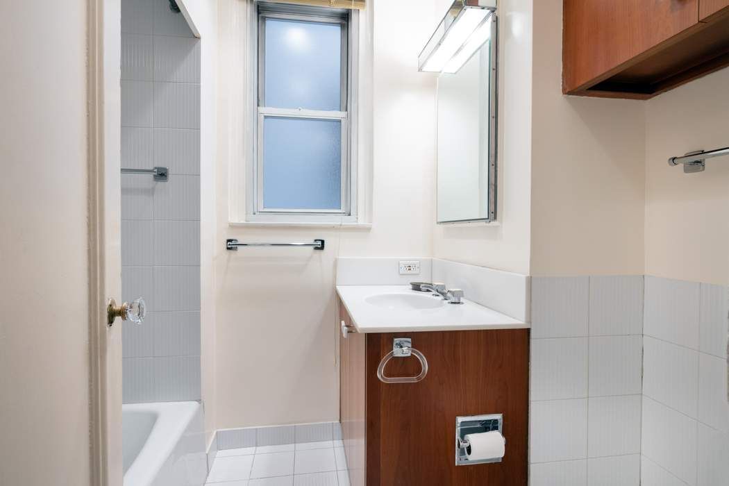 108 East 66th Street Upper East Side New York NY 10065