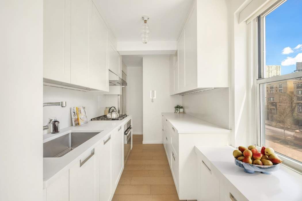 1025 Fifth Avenue Upper East Side New York NY 10028