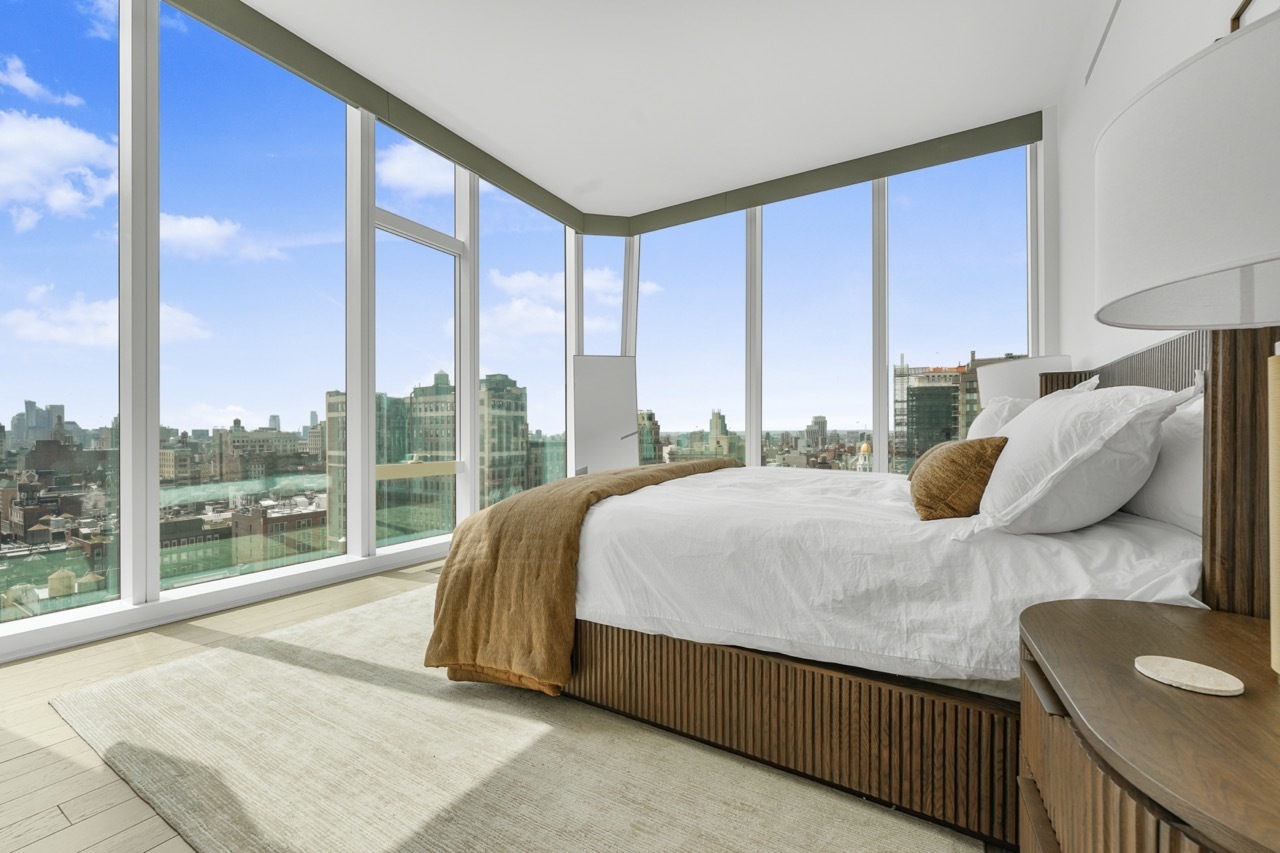 45 E 22nd Street, #26A