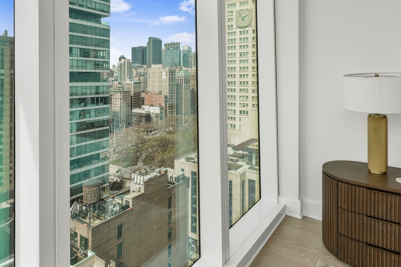 45 E 22nd Street, #26A