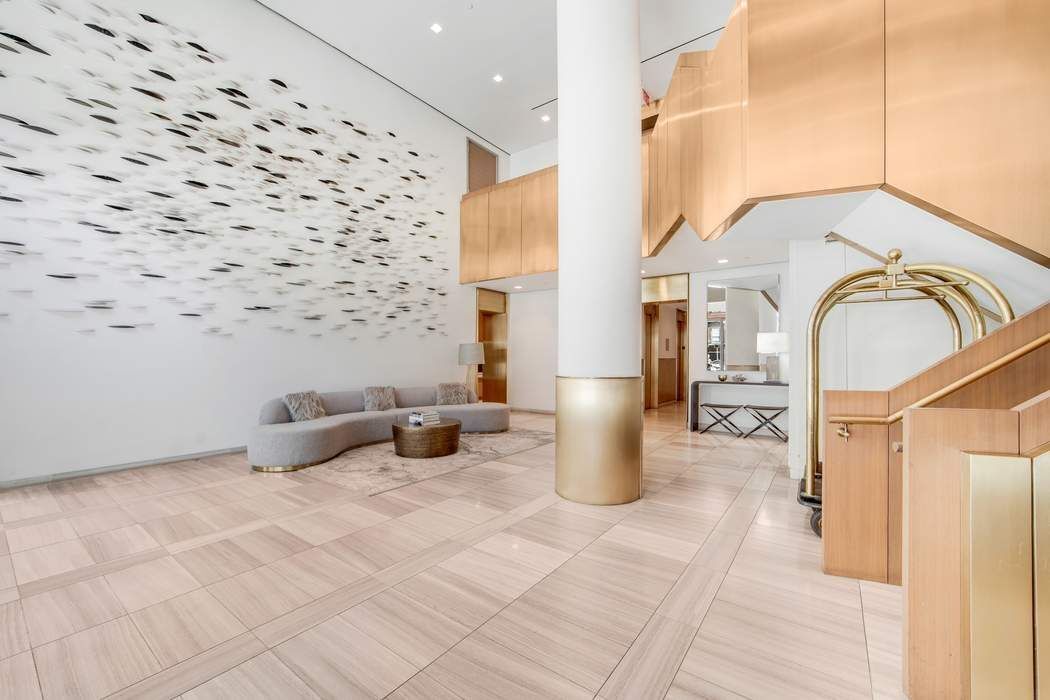 305 East 51st Street Turtle Bay New York NY 10022