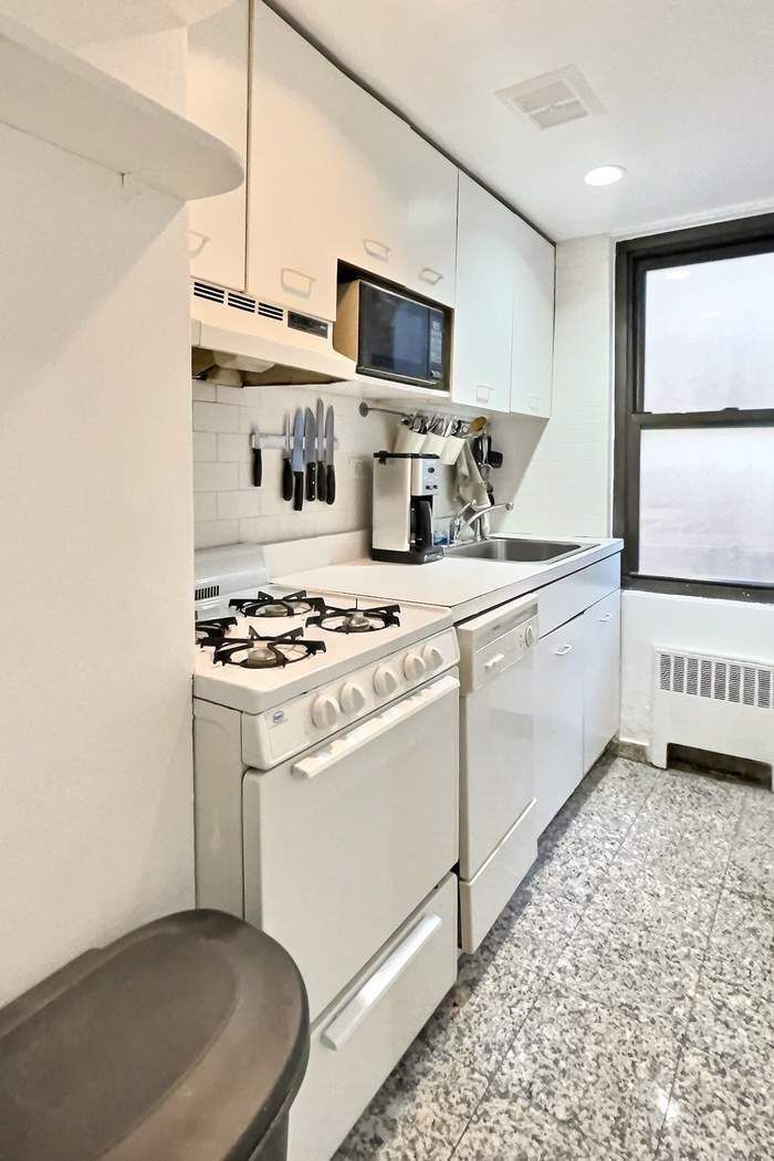 210 East 47th Street Turtle Bay New York NY 10017