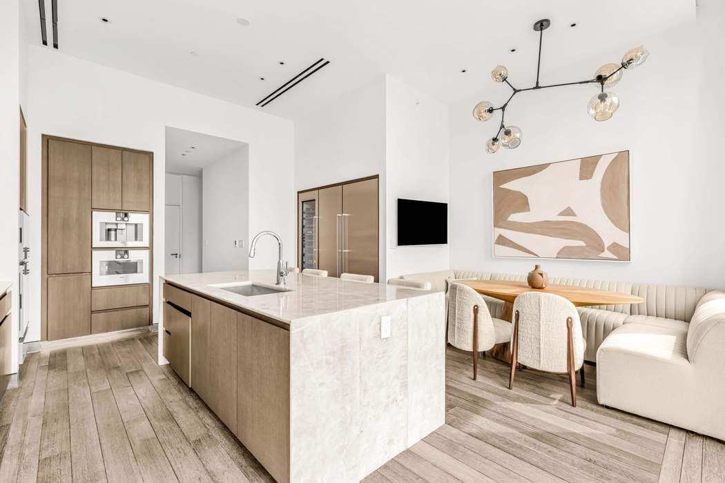 111 West 57th Street Midtown West New York NY 10019