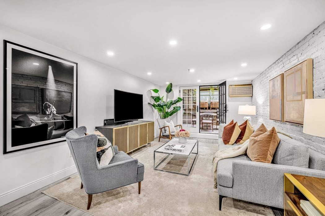 453 West 22nd Street Chelsea New York NY 10011