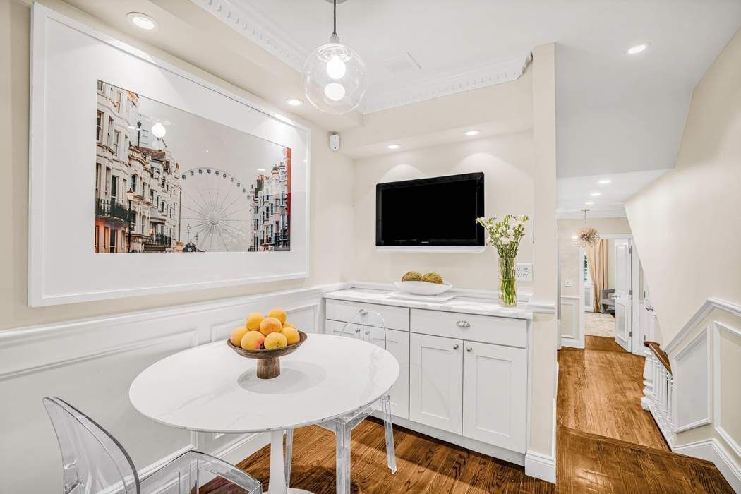 453 West 22nd Street Chelsea New York NY 10011