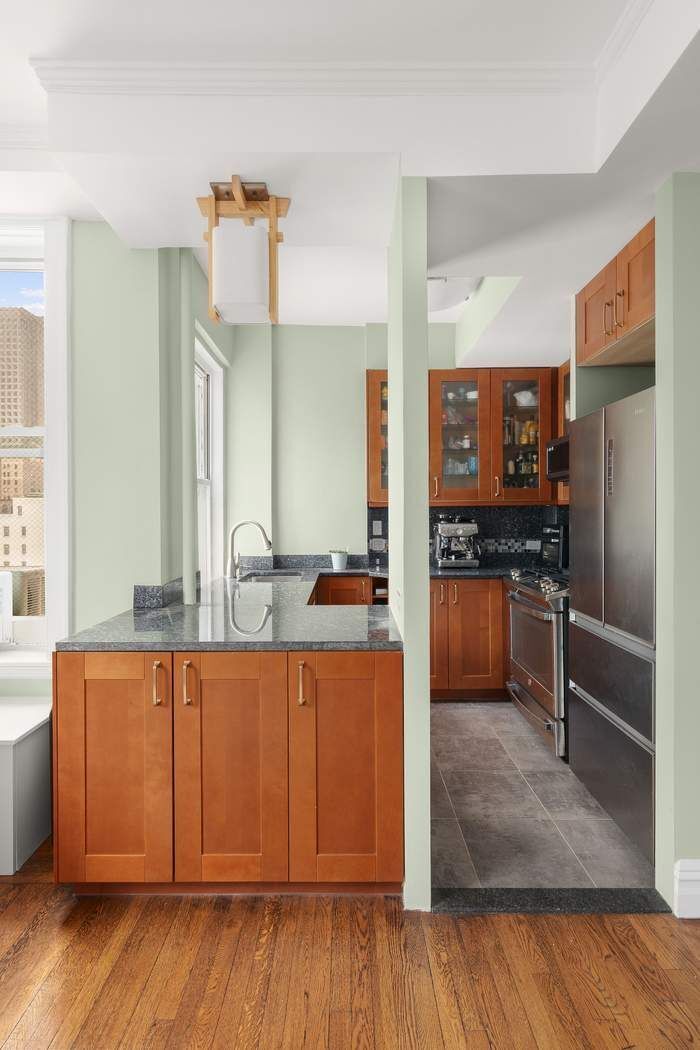 137 East 28th Street 8A Kips Bay New York NY 10016