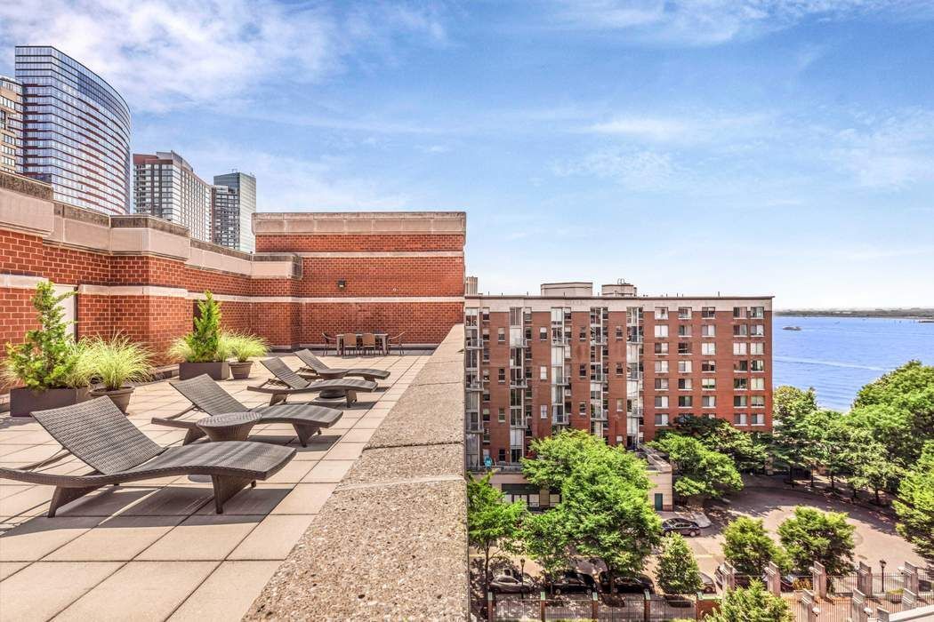 300 Rector Place 4B Battery Park City New York NY 10280
