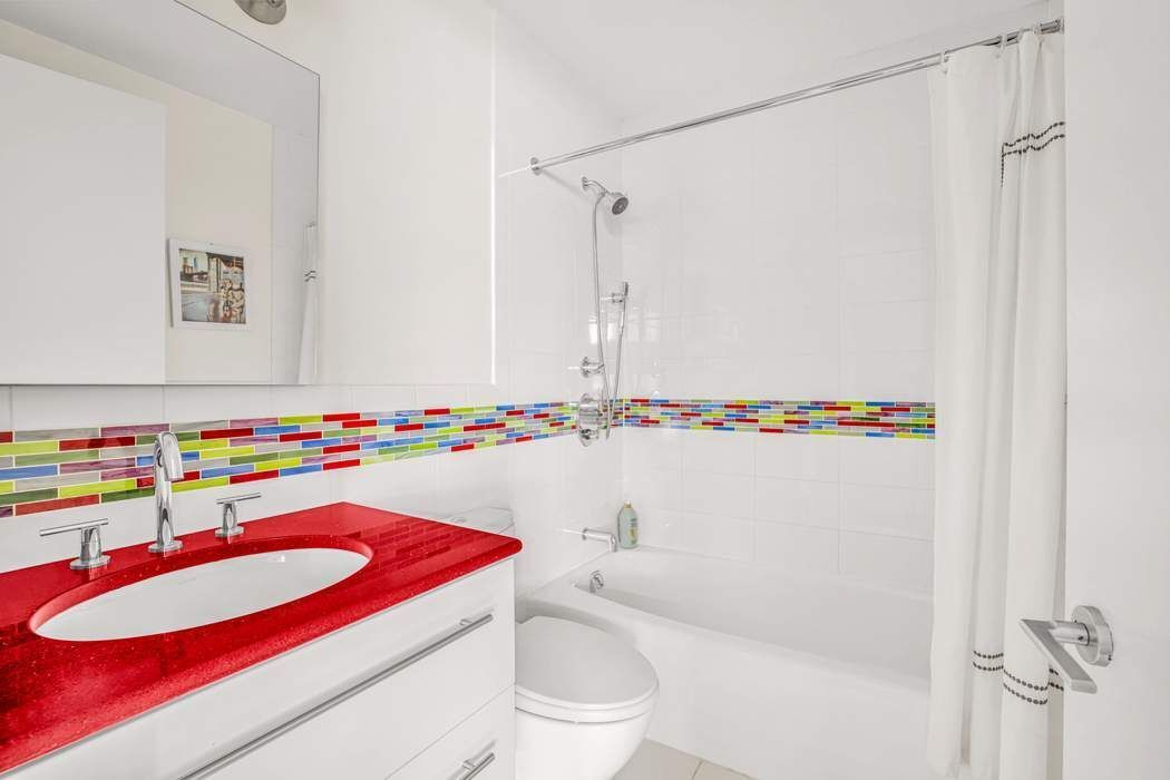 250 South End Avenue 15B Battery Park City New York NY 10280