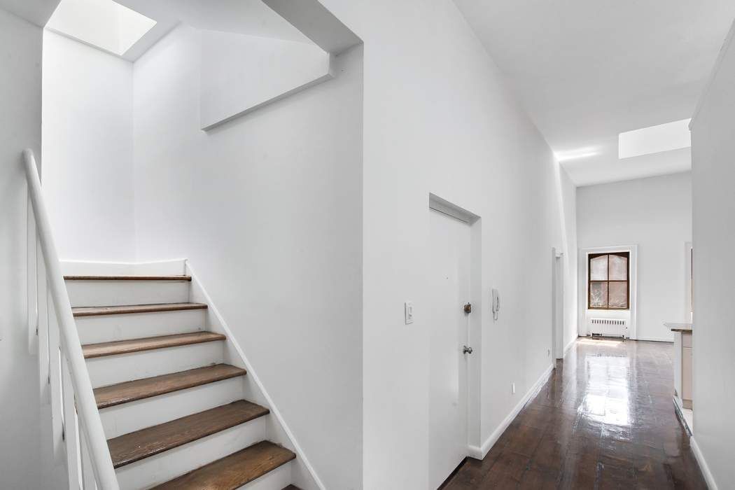 425 West 21st Street 4 Chelsea New York NY 10011