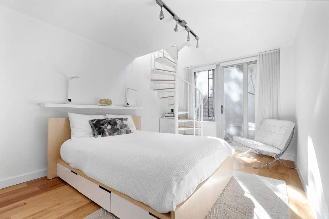 236 North 7th Street 1R Williamsburg Brooklyn NY 11211