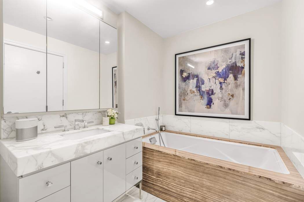 460 West 42nd Street 54M Clinton New York NY 10036