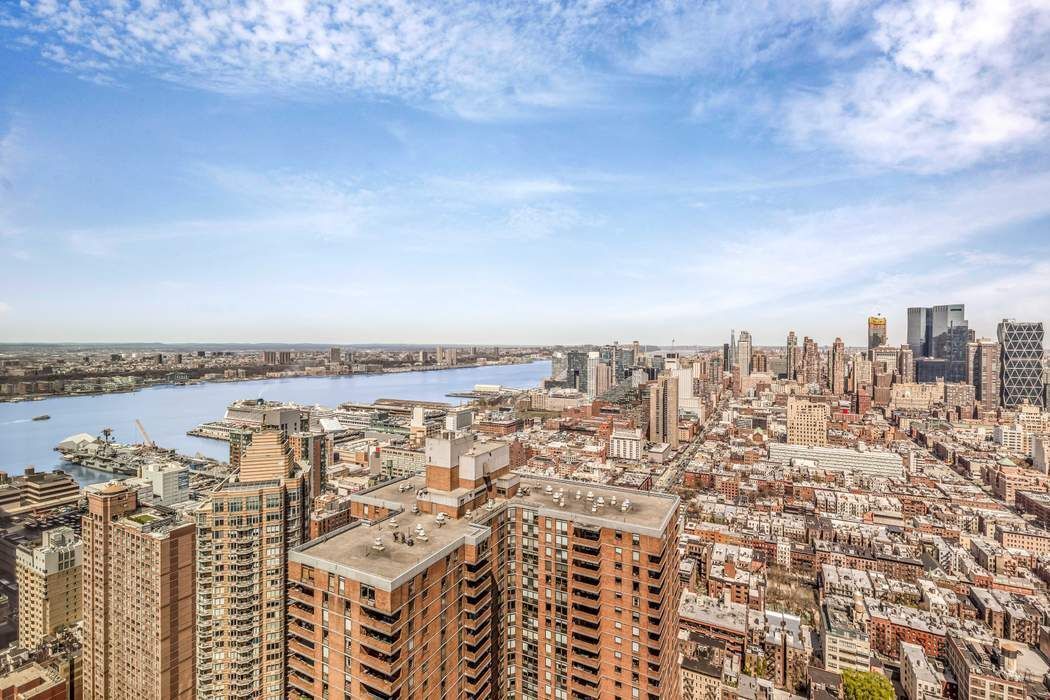 460 West 42nd Street 54M Clinton New York NY 10036