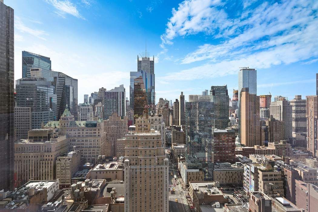 247 West 46th Street 3303 Midtown West New York NY 10036