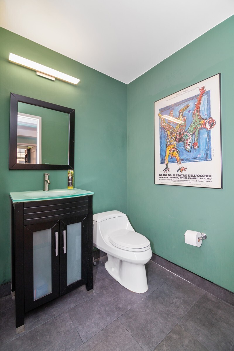 272 West 107th Street Manhattan Valley New York NY 10025