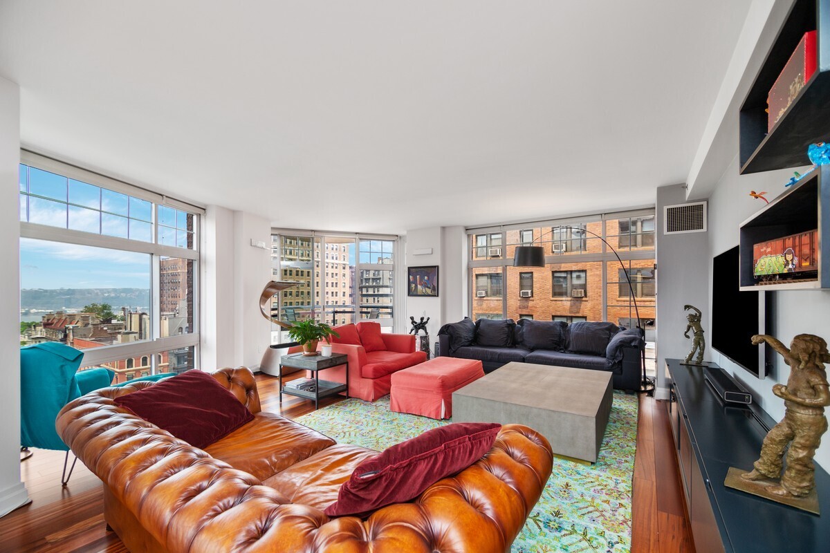 272 West 107th Street Manhattan Valley New York NY 10025