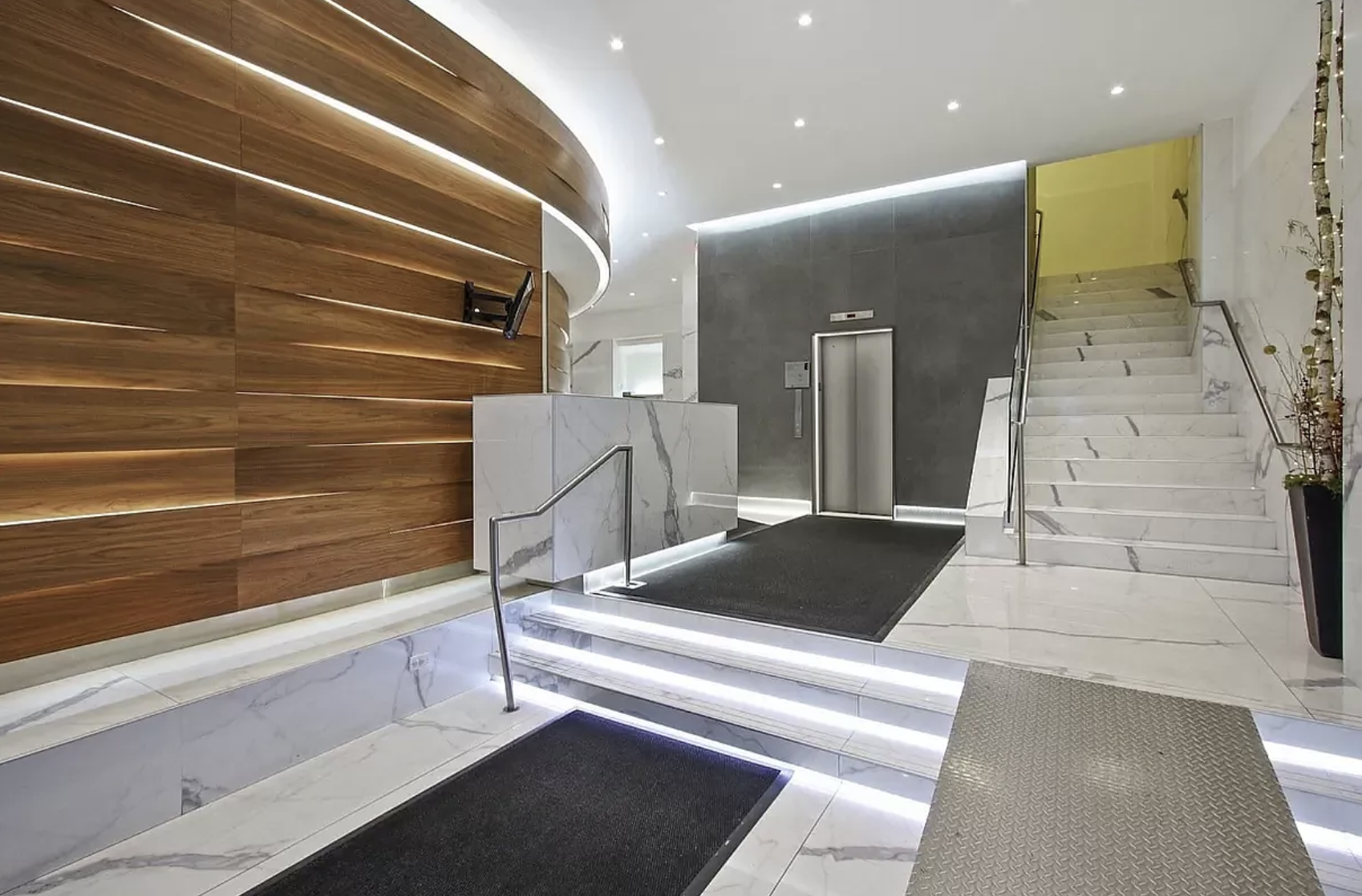 529 West 42nd Street Clinton New York NY 10036