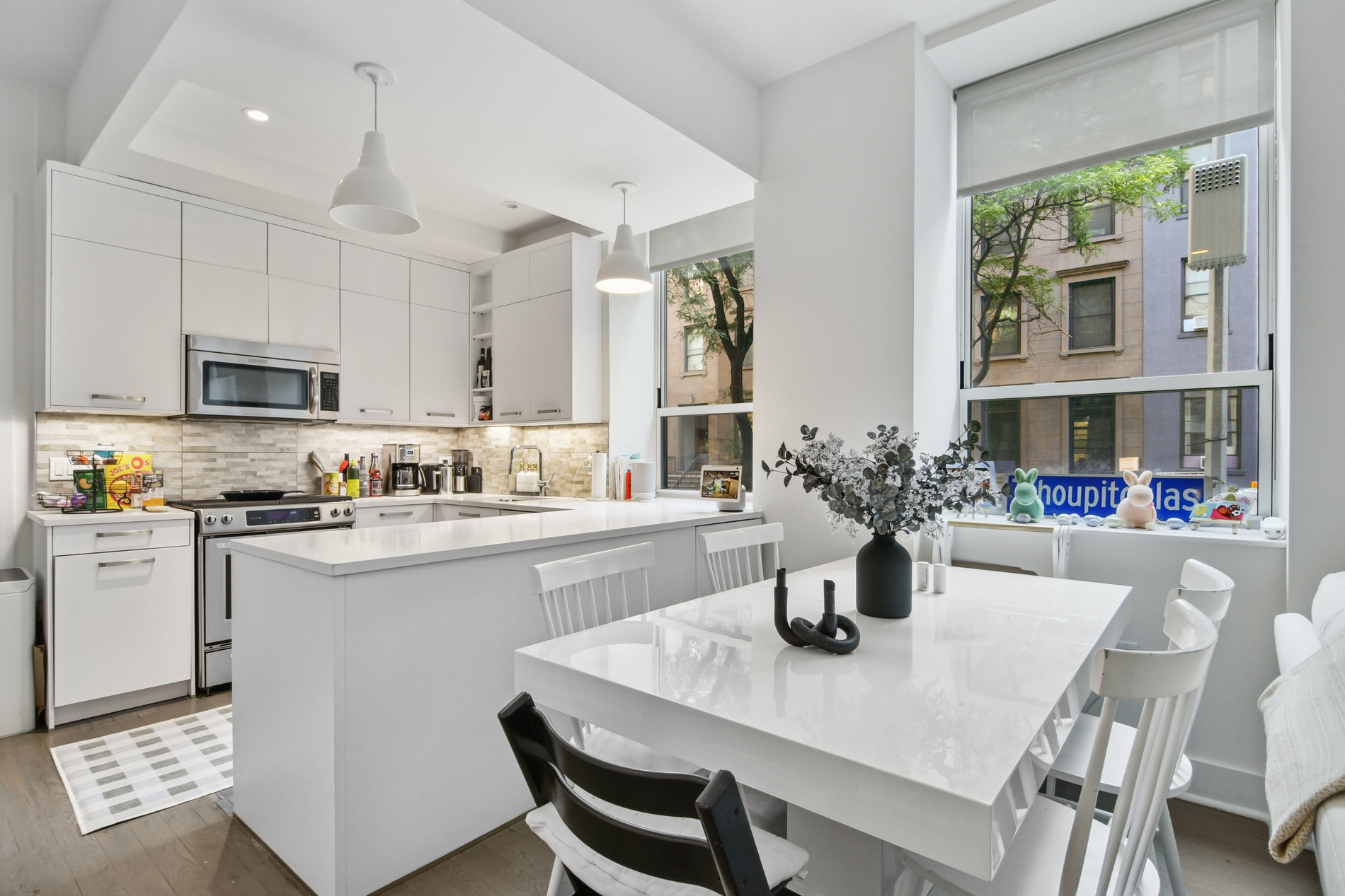 416 West 52nd Street Clinton New York NY 10019