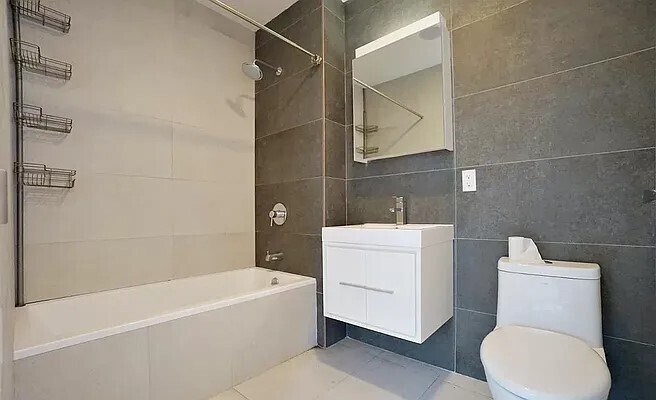 530 Lafayette Avenue 1F Bedford Stuyvesant Brooklyn NY 11205