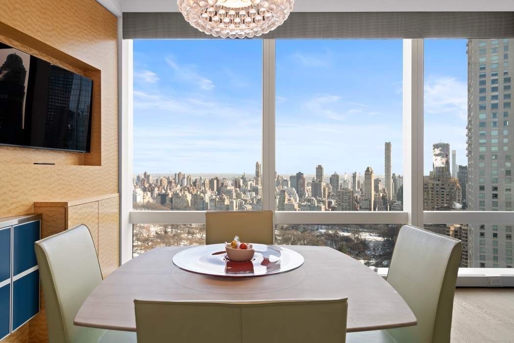 25 Columbus Circle 59D Lincoln Square New York NY 10019