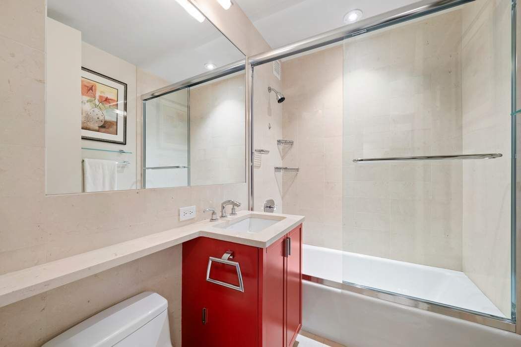 25 Columbus Circle 59D Lincoln Square New York NY 10019