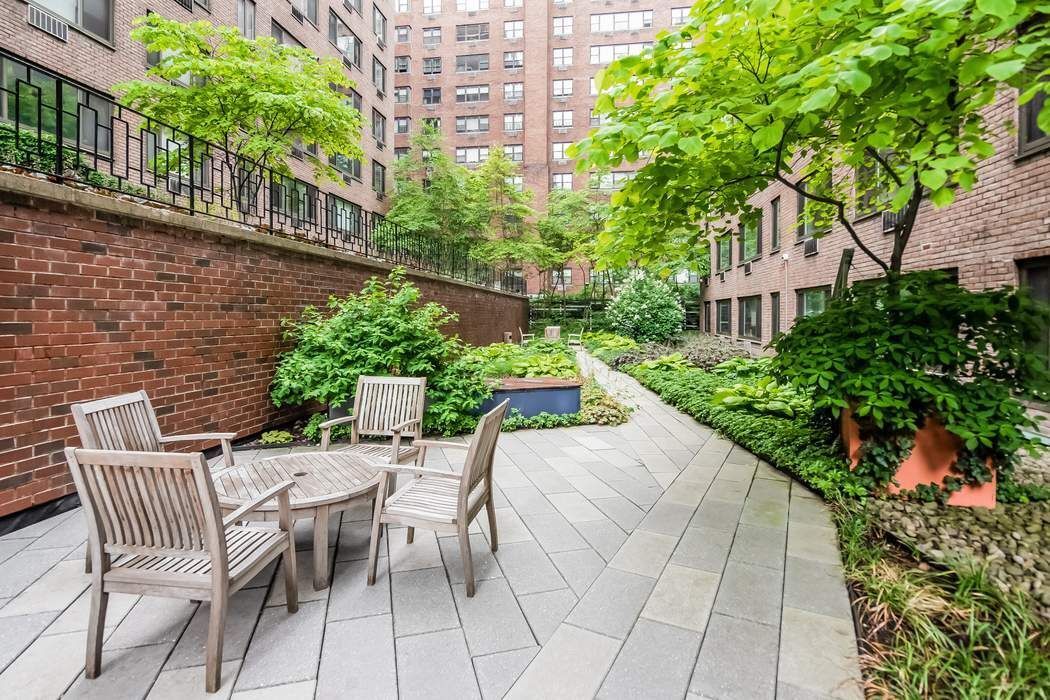 425 East 63rd Street Upper East Side New York NY 10065