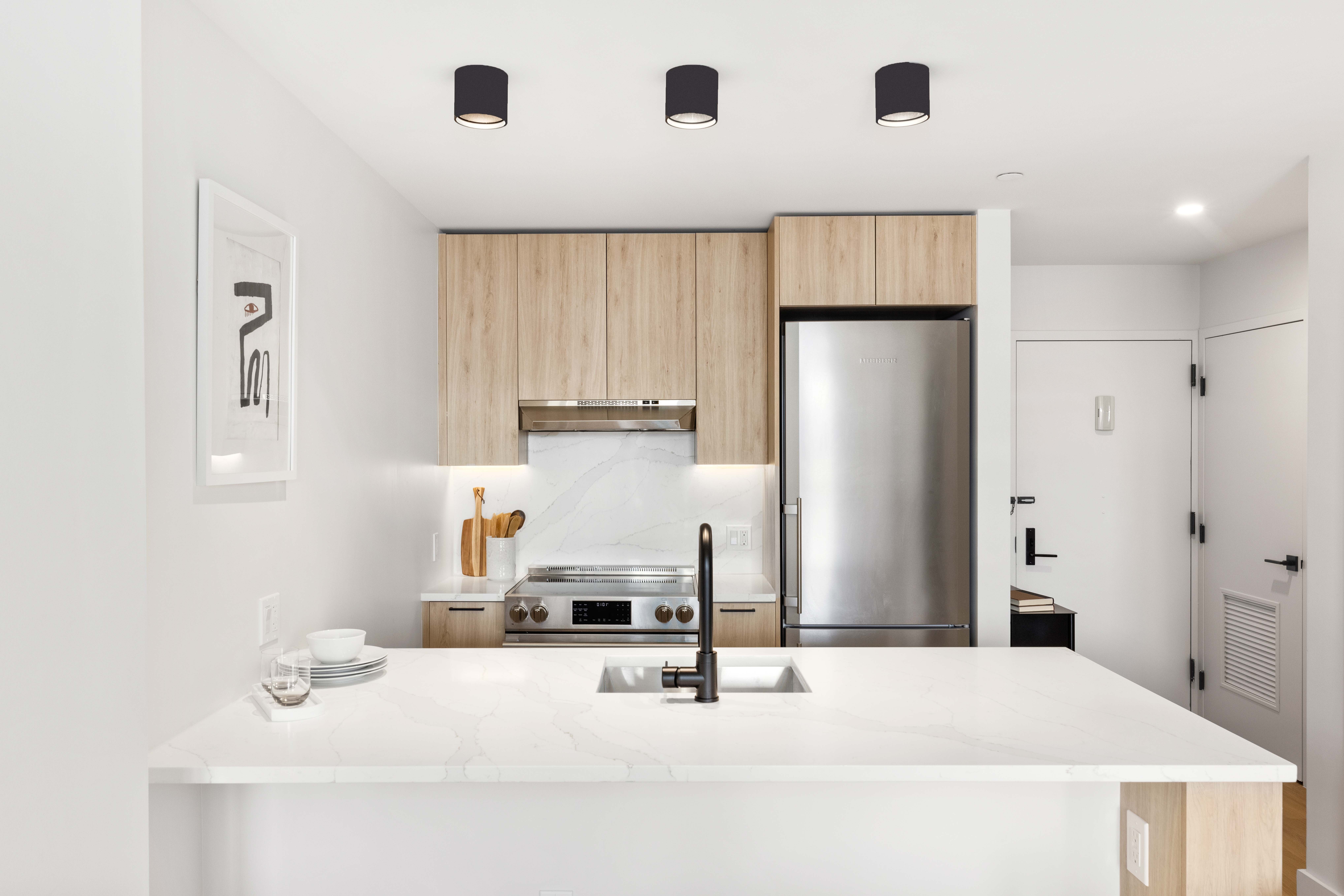 37-05 30th Street 601 Long Island City Queens NY 11106