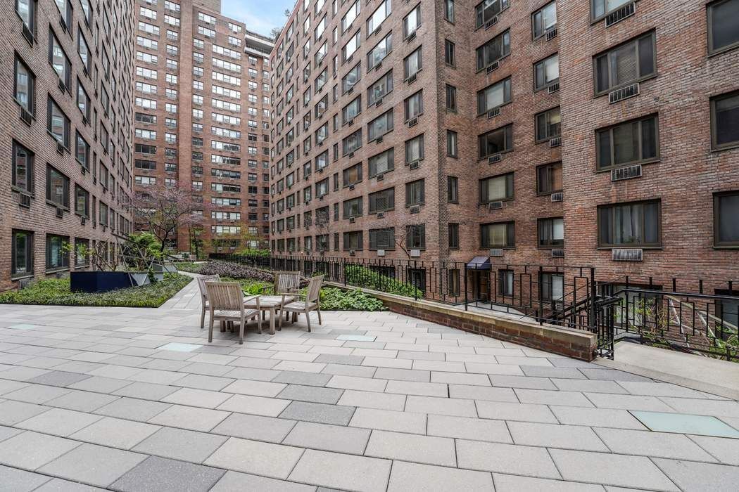 420 East 64th Street Upper East Side New York NY 10065