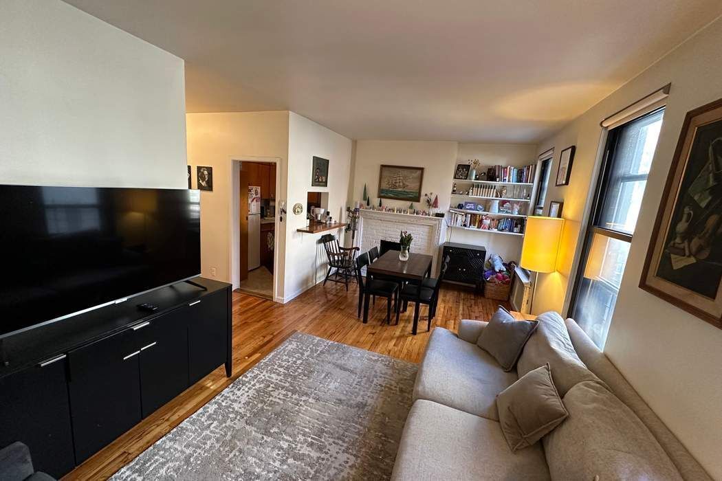 363 West 22nd Street Chelsea New York NY 10011