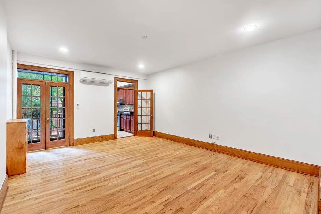 27 West 90th Street Upper West Side New York NY 10024